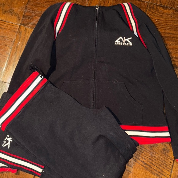 Anne Klein hooded jacket and pant suit - Picture 1 of 9